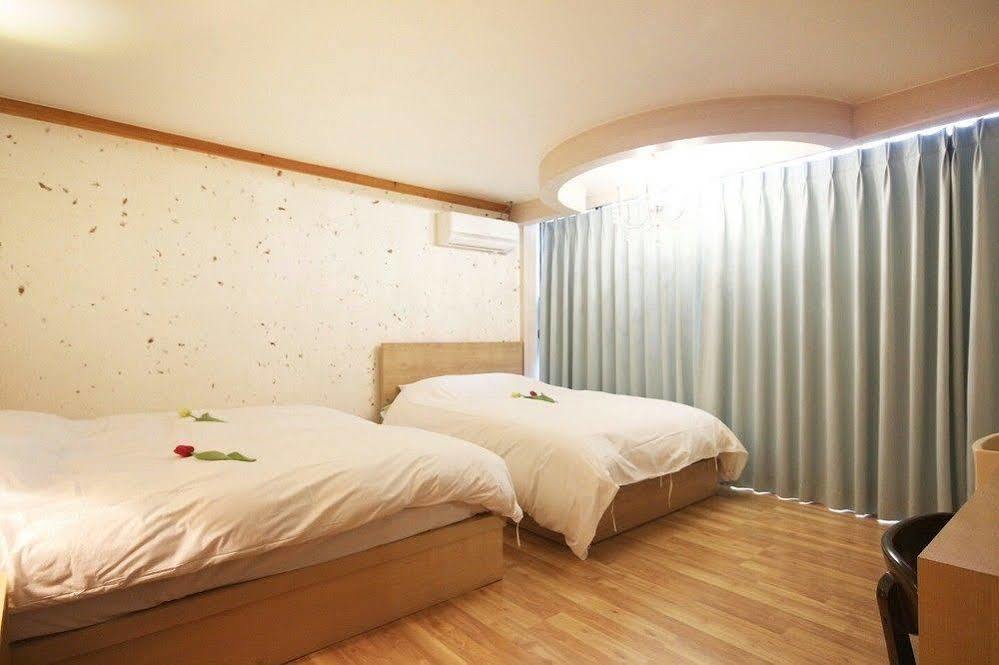 Jeonju Tourist Hotel Ngoại thất bức ảnh