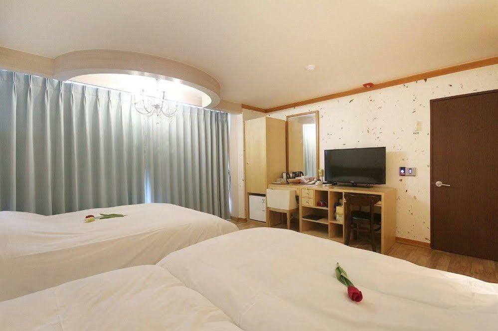 Jeonju Tourist Hotel Ngoại thất bức ảnh