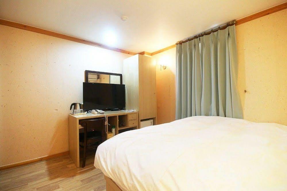 Jeonju Tourist Hotel Ngoại thất bức ảnh