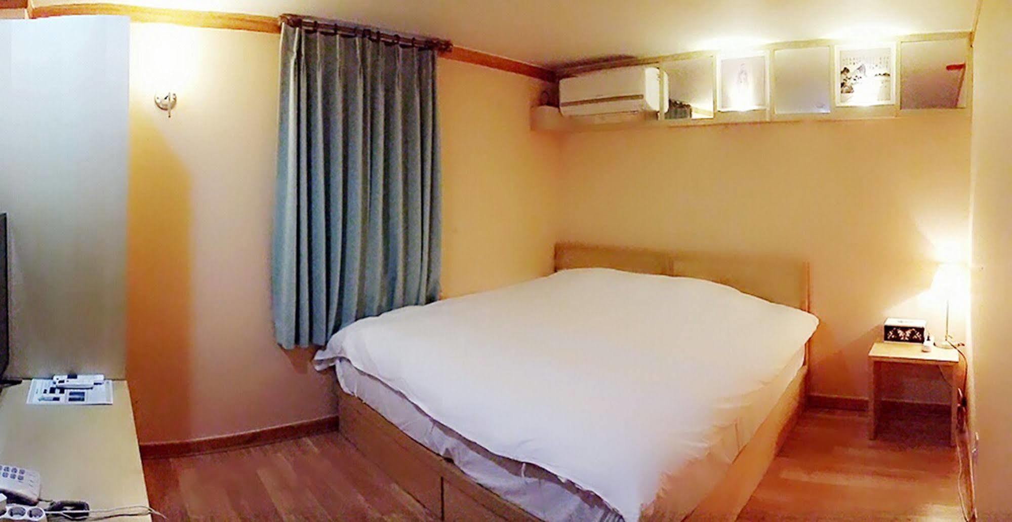 Jeonju Tourist Hotel Ngoại thất bức ảnh